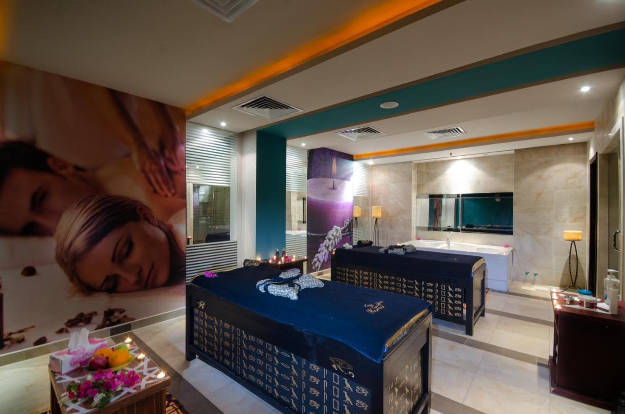 Titanic Beach - Families And Couples Only Hurghada Esterno foto Spa at the Grand Hotel