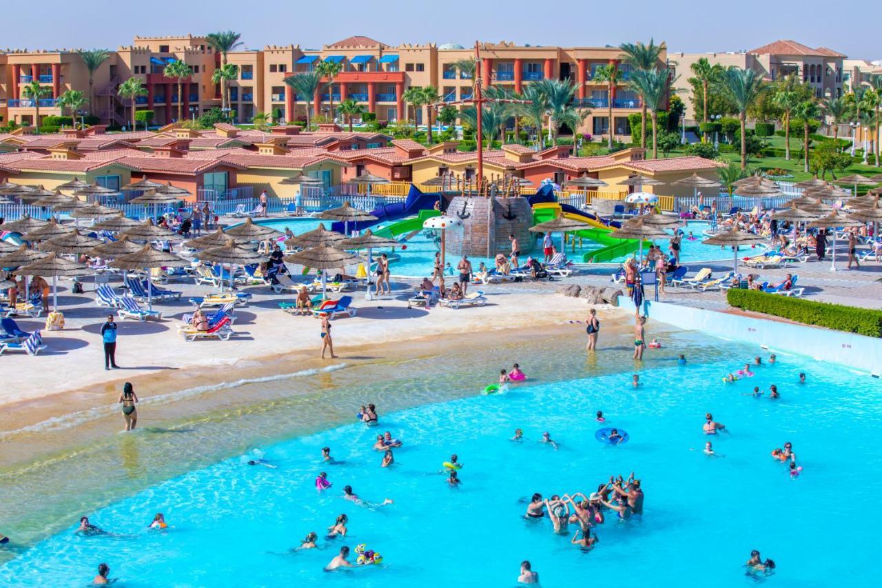 Titanic Beach - Families And Couples Only Hurghada Esterno foto Aqua Park