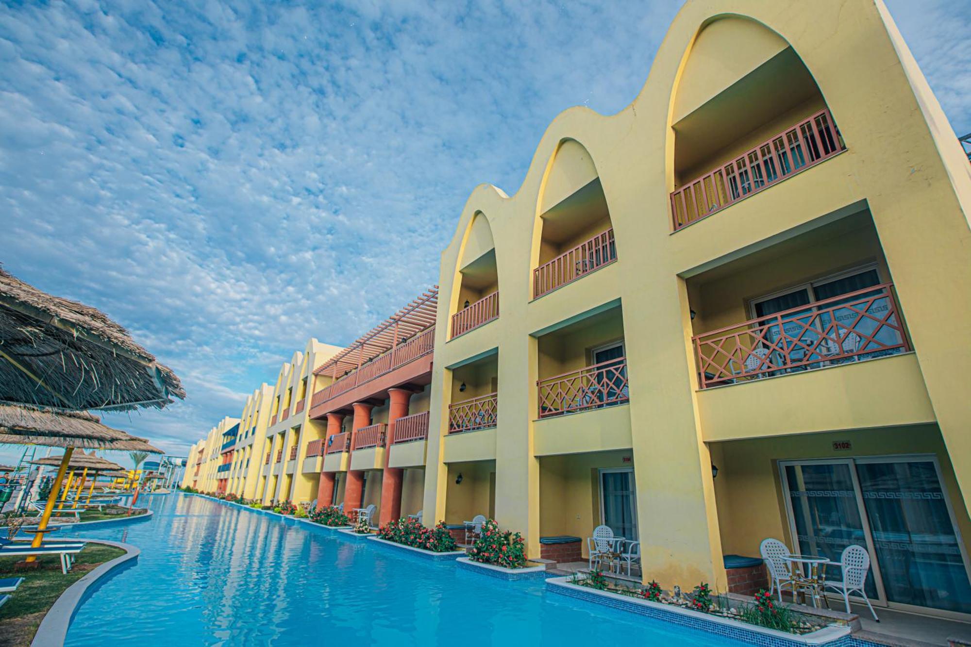 Titanic Beach - Families And Couples Only Hurghada Esterno foto
