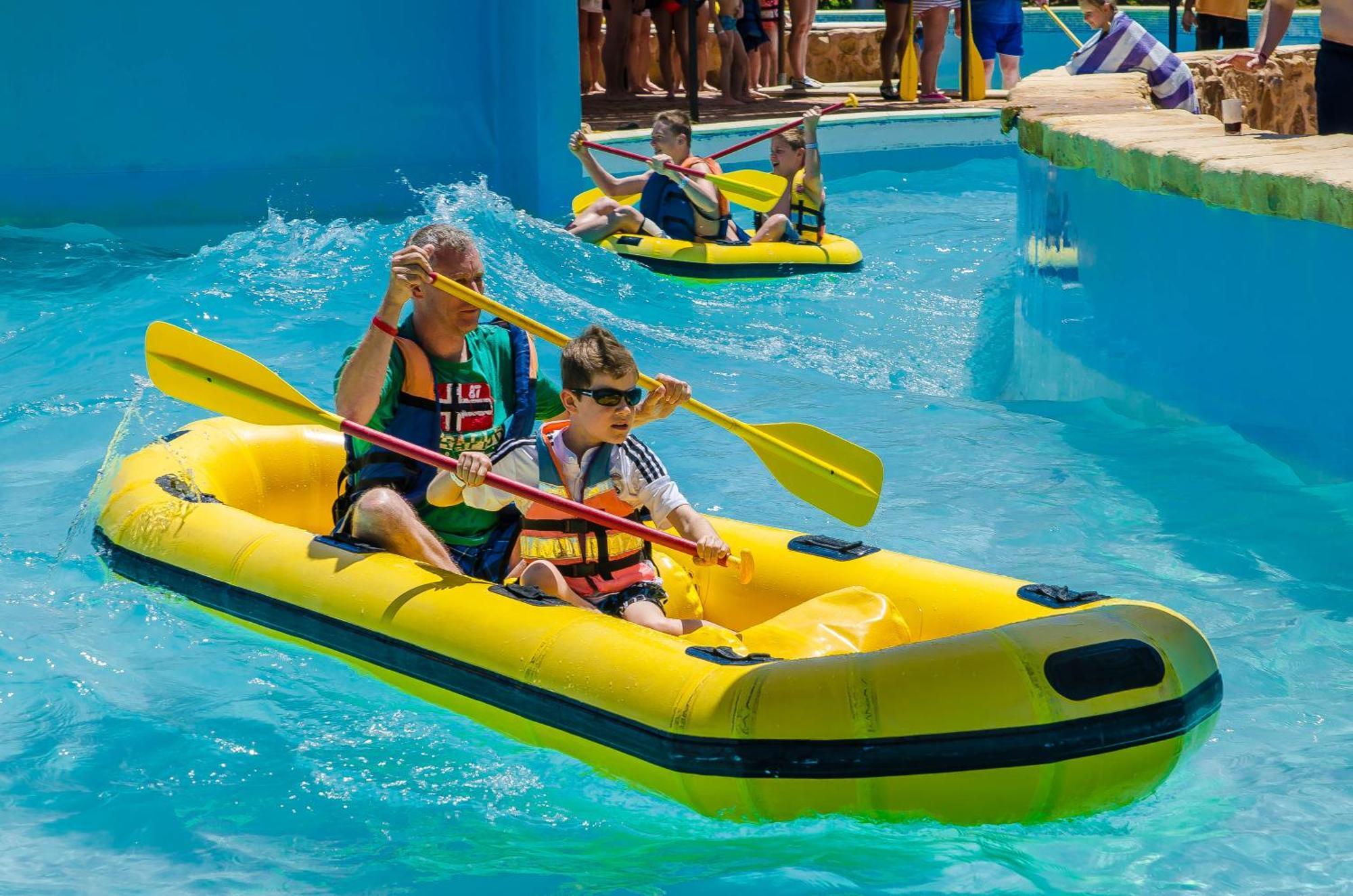 Titanic Beach - Families And Couples Only Hurghada Esterno foto The White Water Rapids